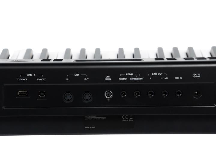 PIANO MEDELI 88 TECLAS SP-A500